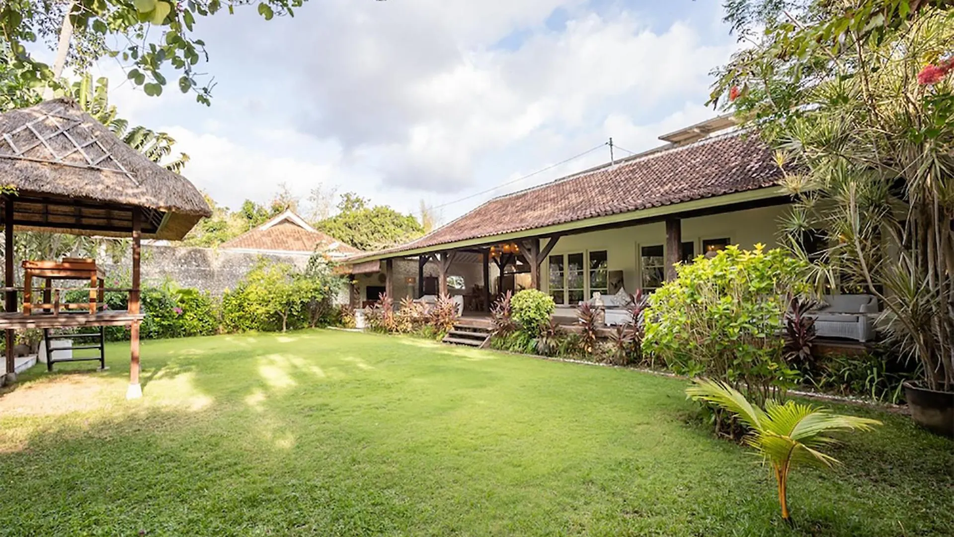 Villa Tabatha By Optimum Bali Villas Canggu  Indonesia